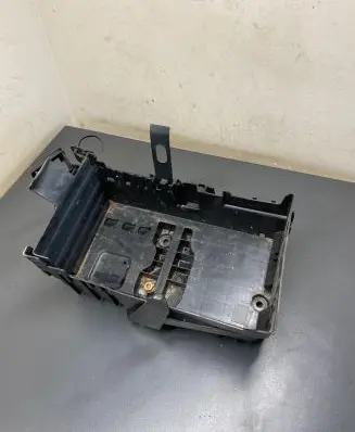 Opel Astra J Battery box tray 13354420