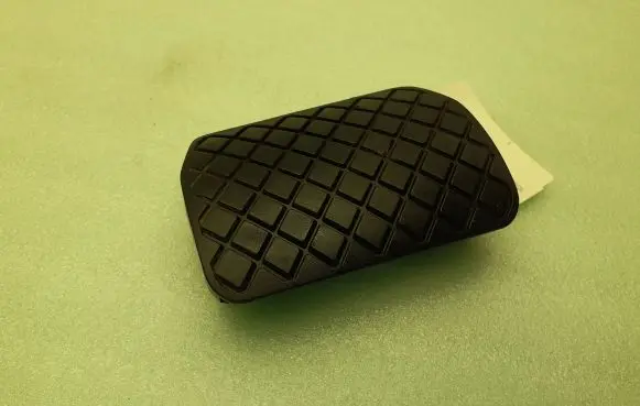 Volkswagen Touareg I Brake pedal 8D1723173B