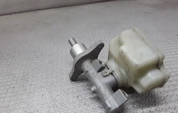 Skoda Octavia Mk2 (1Z) Master brake cylinder 1K1611301C