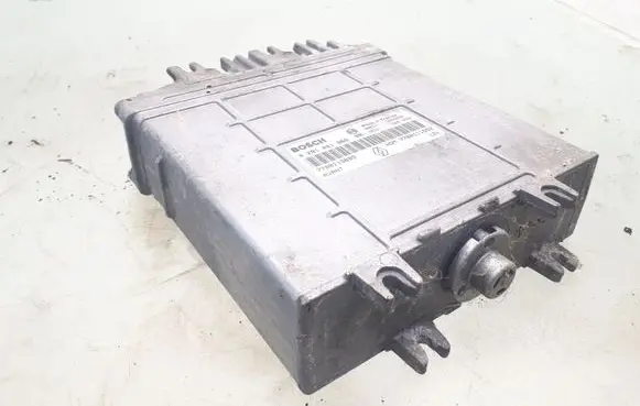 Renault Scenic I Engine control unit/module 7700113883 0281001969