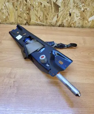 Volvo V70 Front seatbelt 6238762309