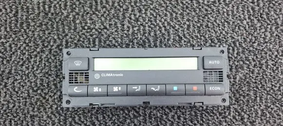 Volkswagen Golf IV Climate control unit 3B2907044J