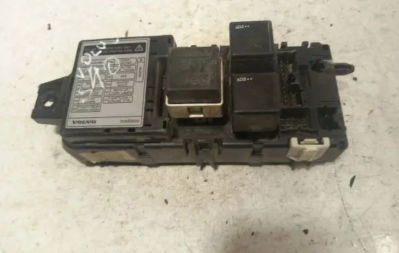 Volvo S40, V40 Fuse box set 30889989