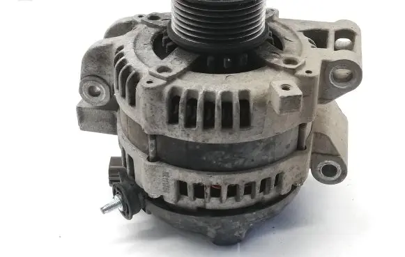 Toyota Avensis T270 Generator/alternator 401821912