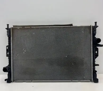 Volvo XC60 Coolant radiator 31368361