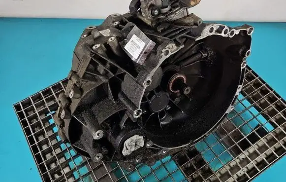 Volvo V60 Manual 5 speed gearbox EU1R7002TEC IMPRK1476179
