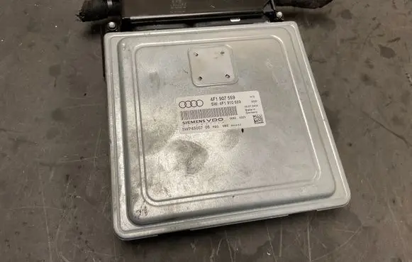 Audi A6 S6 C6 4F Engine control unit/module ECU 4F1907559 4F1910559 5WP4500706