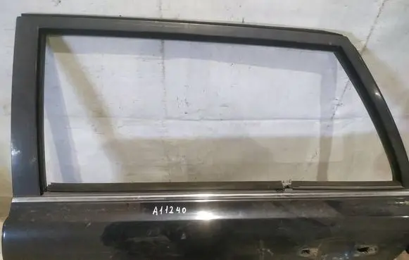 Toyota Avensis T250 Rear door glass trim molding 