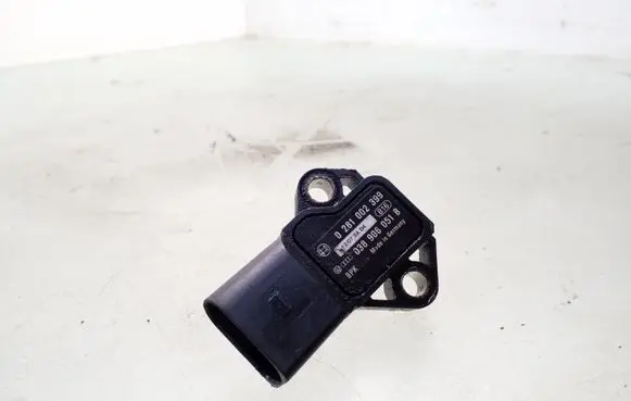 Volkswagen PASSAT B6 Air pressure sensor 0281002399 038906051B