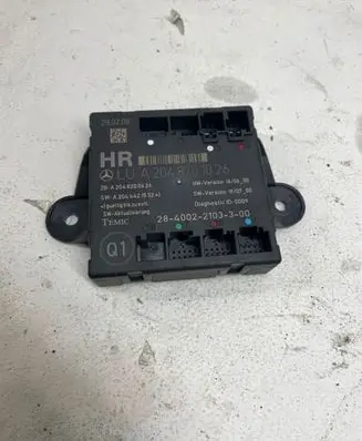 Mercedes-Benz C W204 Door control unit/module A2048200626 A2048701026 A2044421532