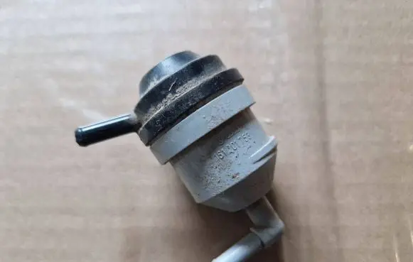 Volkswagen Scirocco Fuel tank valve 155201753 161201753