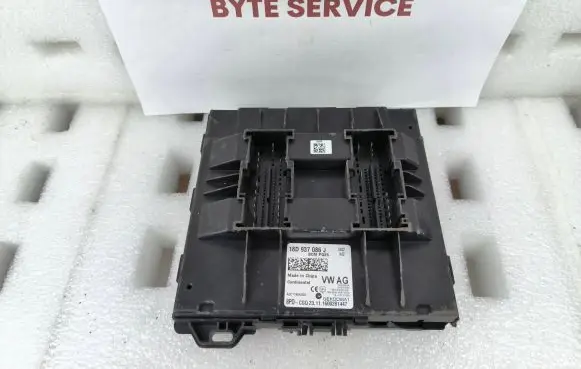 Volkswagen Polo V 6R Central body control module 18D937086J