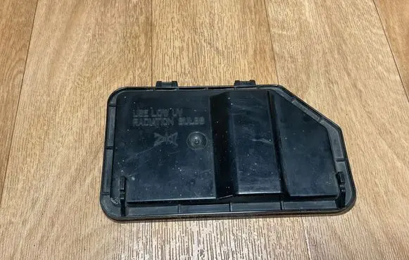 Ford Focus Headlight/headlamp dust cover 