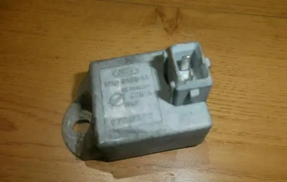 Ford Mondeo MK I Other relay 93AB12A019AA