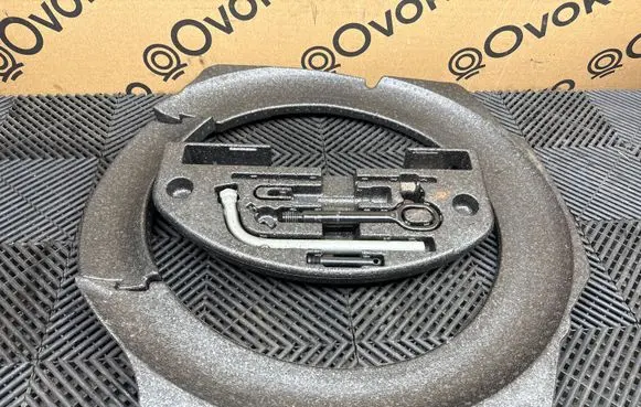 Audi A8 S8 D4 4H Spare wheel section trim 4H0864501K