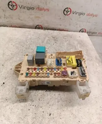 Toyota Corolla Verso AR10 Fuse box set 892210F010 3030604785 06012616412301