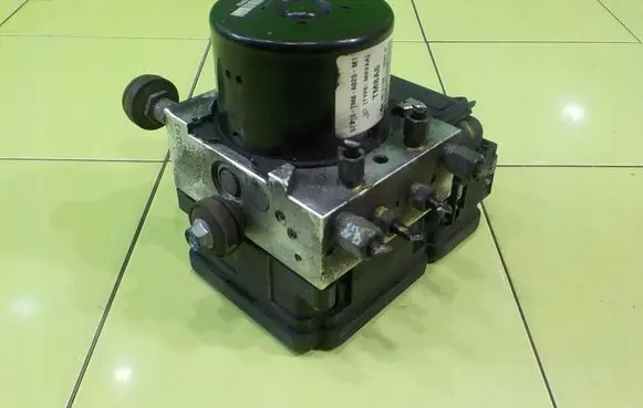 Honda Insight ABS Pump 57110TM8A620M1