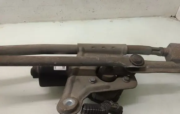 Volvo V70 Front wiper linkage and motor 320407052