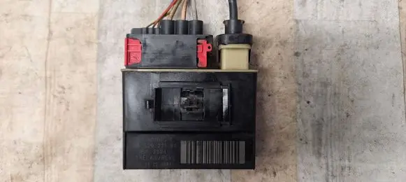 Citroen C5 Glow plug pre-heat relay 9652021180 018010951 PGB2004