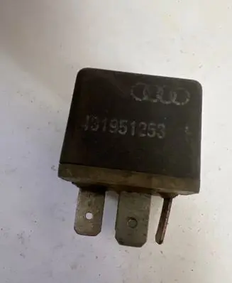 Seat Toledo II (1M) Other relay 431951253H