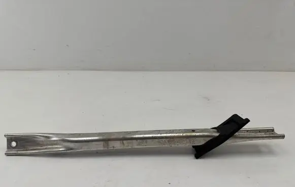 Audi A4 S4 B9 Radiator support slam panel bracket 8W0605645