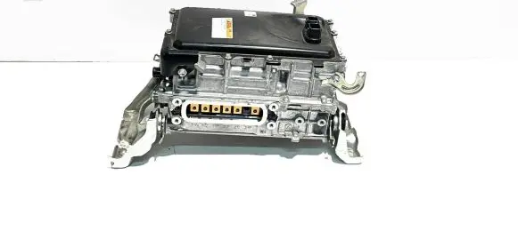 Toyota C-HR I Voltage converter inverter G920047330 23163
