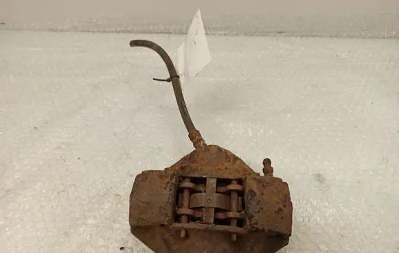 Mercedes-Benz E W123 Rear brake caliper