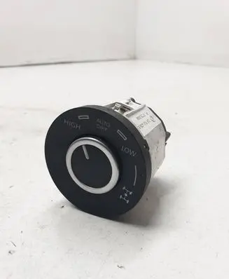 Volkswagen Touareg I Differential lock switch 7L6941435R 32210101