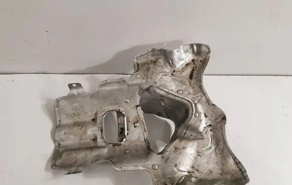 BMW X6 G06 Heat shield in engine bay 8600300