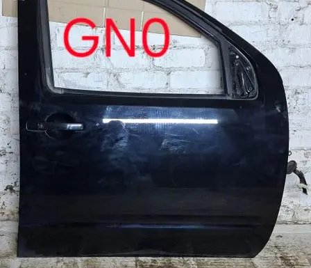Nissan Pathfinder R51 Front door