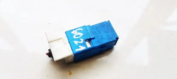 Nissan Qashqai+2 Other relay 4RA00781303 4RA007813-03