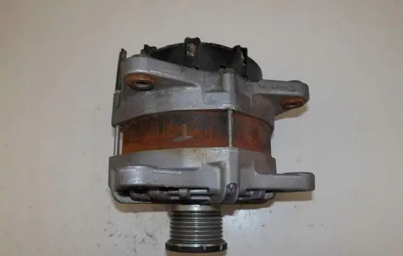 Nissan X-Trail T32 Generator/alternator 231003624R