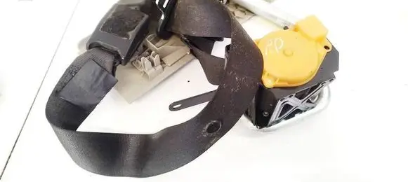 Opel Insignia A Front seatbelt 12848367
