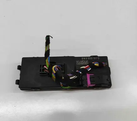 Audi e-tron Tailgate/trunk control unit/module 8W8959107 A2C74487812