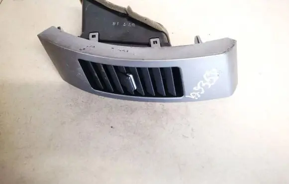 Mitsubishi Outlander Dash center air vent grill 8030a014zz