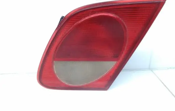 Mercedes-Benz E W210 Tailgate rear/tail lights A2108201064