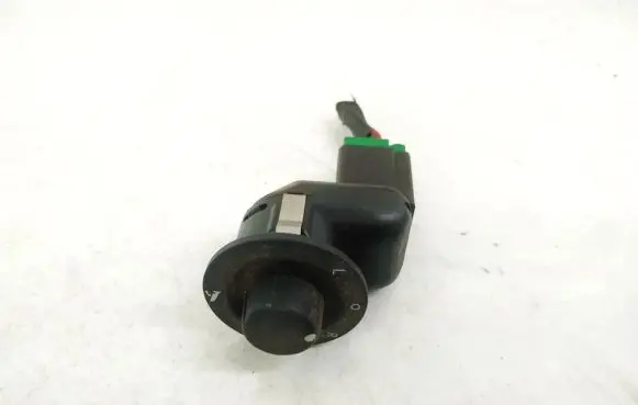 Chrysler 300 - 300C Wing mirror switch 56040536AF P56040536AF