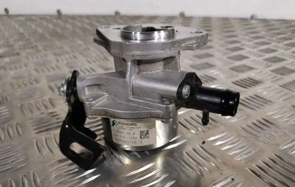 Renault Kadjar Vacuum pump 146505272