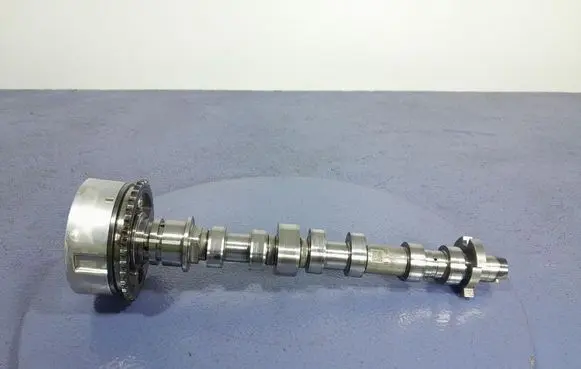 Hyundai i30 Camshaft 24200-07070