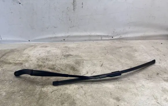 Audi A3 S3 8V Front wiper blade arm 8V1955407E