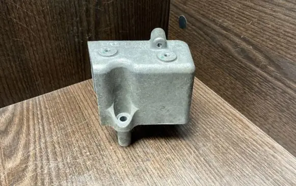 Mercedes-Benz Vito Viano W639 Engine mount bracket A6461420042