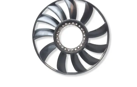 Volkswagen PASSAT B5 Fan impeller 058121301B