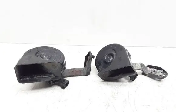 Volvo V60 Horn signal 30796896 30796897