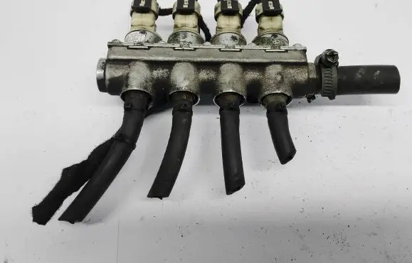 Opel Combo B Fuel main line pipe 68R016512