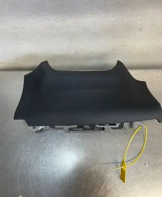 Toyota Auris E180 Trunk lid opening control unit 
