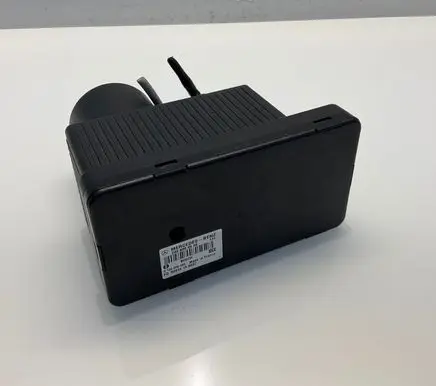 Mercedes-Benz C W203 Central locking vacuum pump 2038000048 0132006365 A2038000048