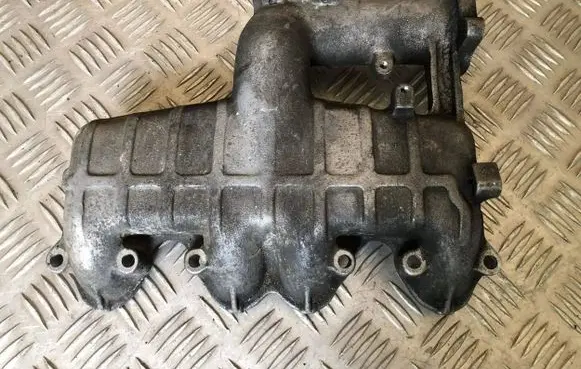 Volkswagen Golf IV Intake manifold 038129703J 2621960