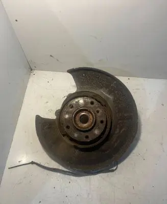 BMW 5 E60 E61 Rear wheel hub