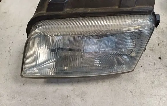 Audi A4 S4 B5 8D Headlight/headlamp