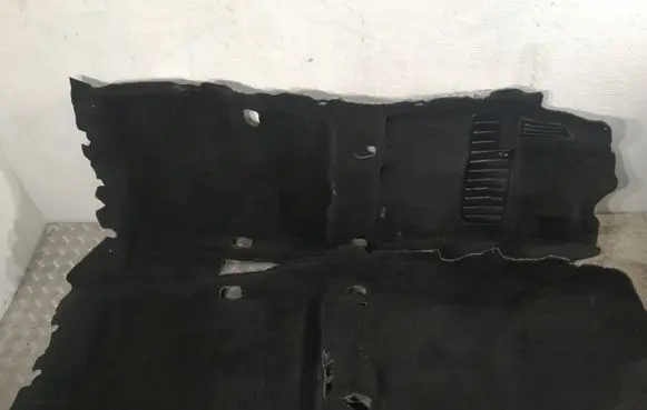Toyota Avensis T270 Interior carpet 5851005390C1